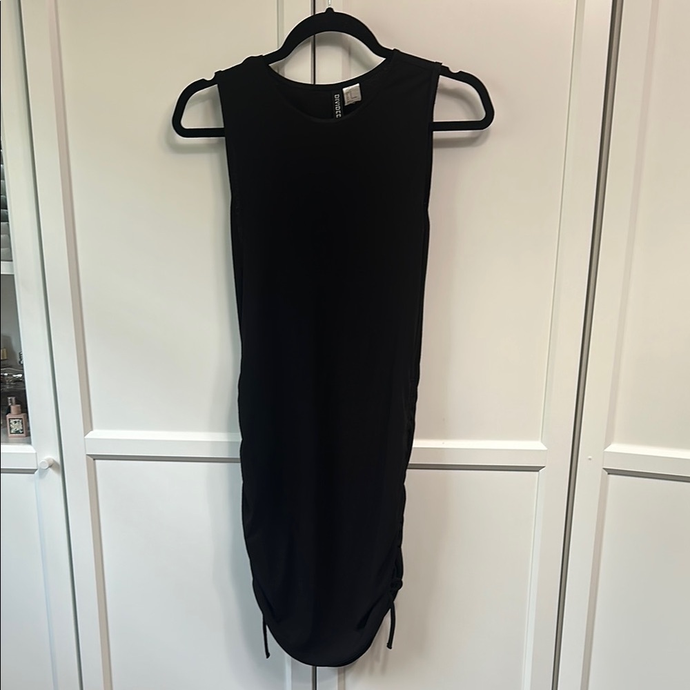 Black Sleeveless Dress